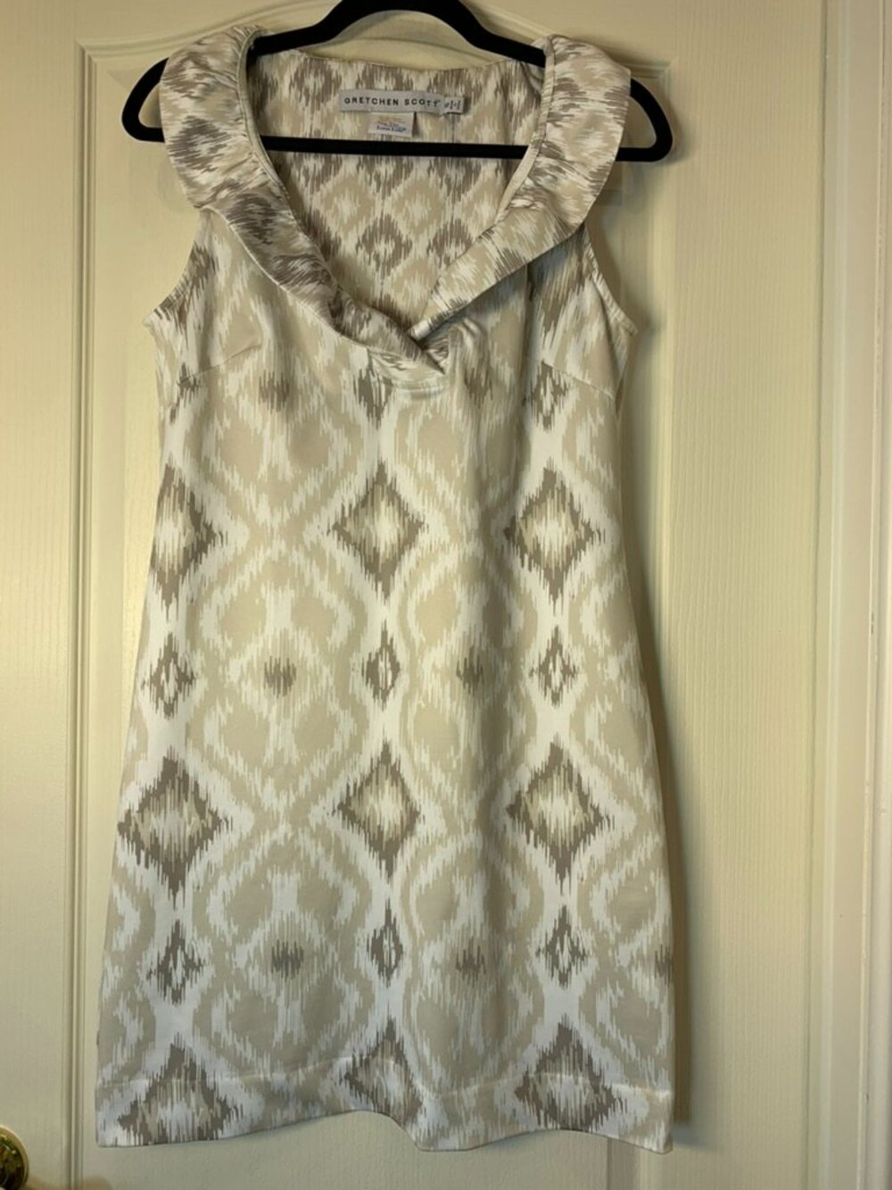 Gretchen Scott Neutral Geo Print Shift Dress Ruffle Collar Sleeveless Dress S